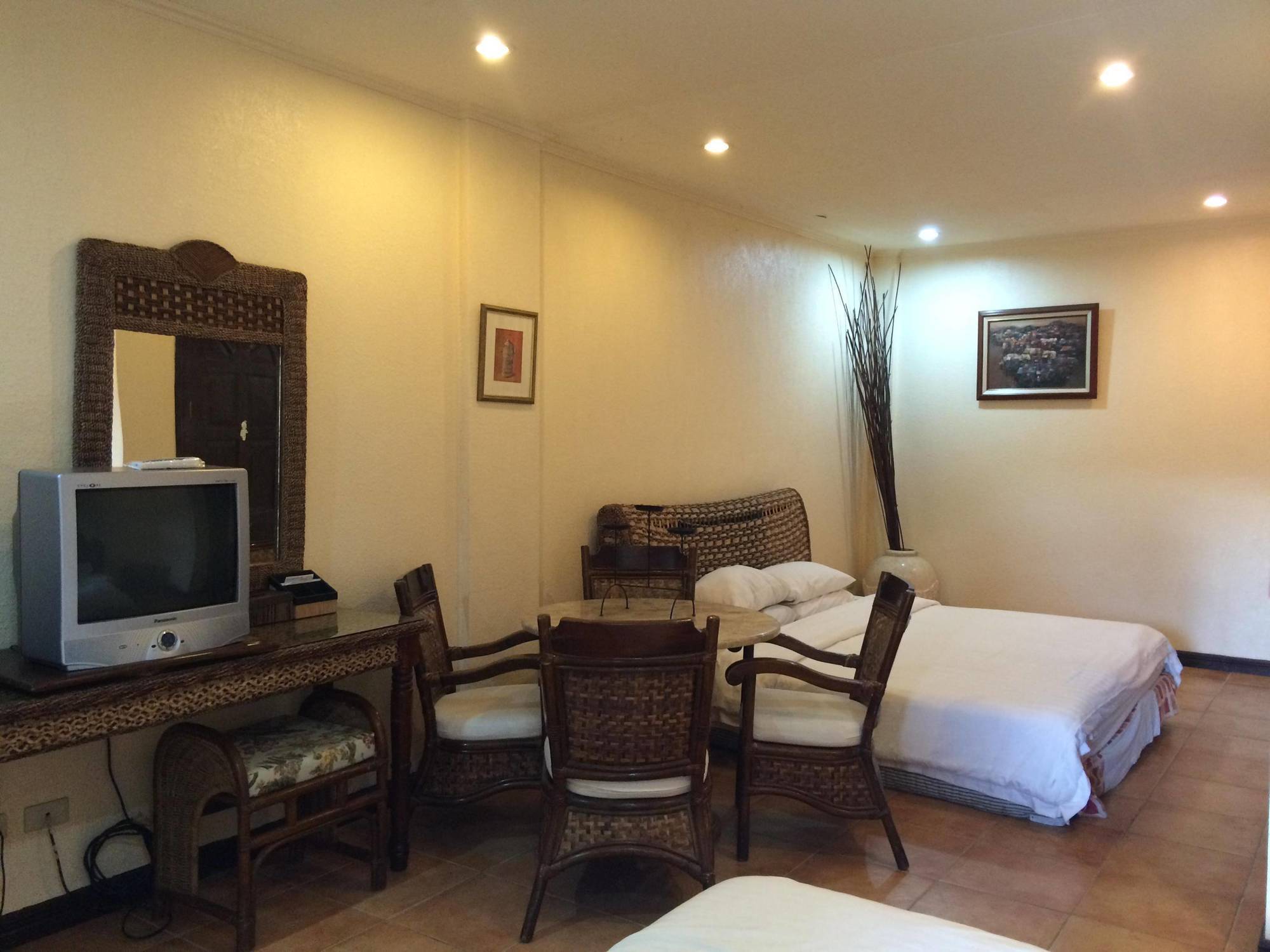 Sampaguita Gardens Resort Kalibo Exterior photo